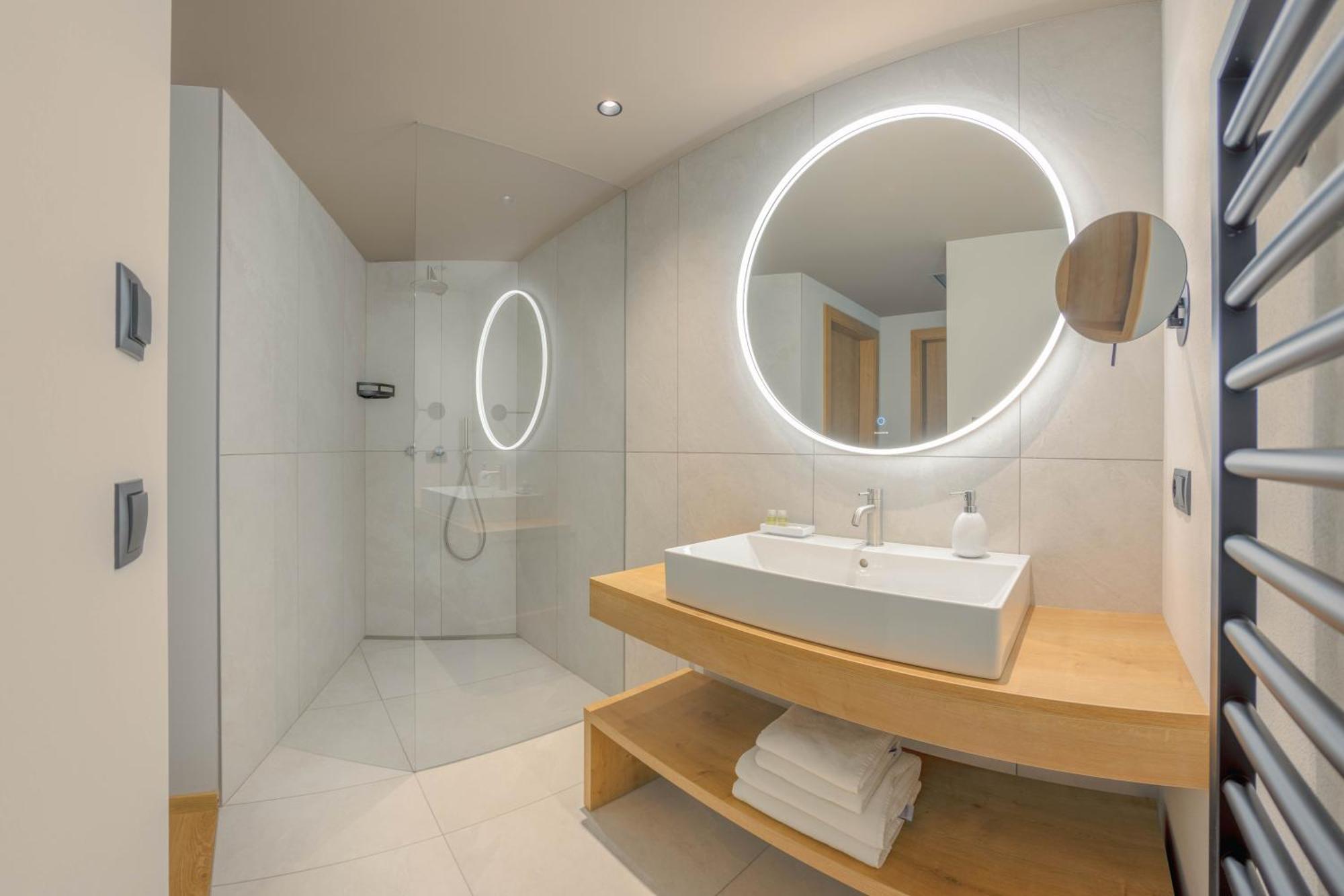 Villa Hubertus Luxuria Nova Suites - Adults Friendly 나투르노 외부 사진